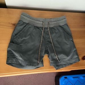 Columbia shorts
